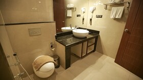 Hotel Leroy Grand - Yeshwanthpur