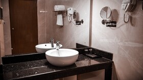 Hotel Leroy Grand - Yeshwanthpur