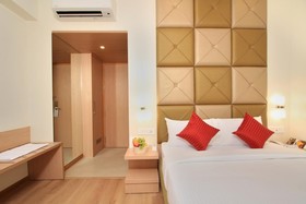 Hotel Nandhana Regent