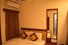 Hotel Plaza Residency