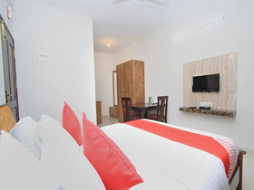 Hotel Royal Residence by OYO Rooms