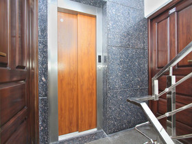 Hotel Royal Residence by OYO Rooms