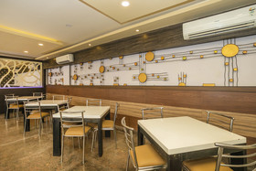 Hotel Savi International by OYO Rooms