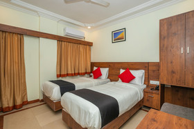 Hotel Savi International by OYO Rooms