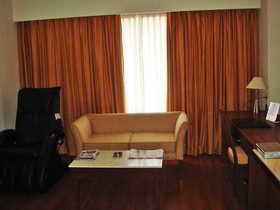 Hotel Southern Star Bengaluru