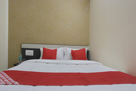 Hotel The Blue Ivy by OYO