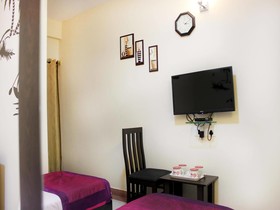 OYO Collection O Hotel Tiara Near Christ University