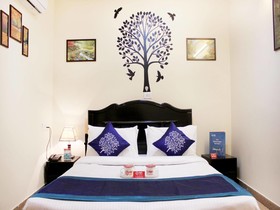 OYO Collection O Hotel Tiara Near Christ University