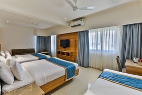 Hotel VBR Grand Inn
