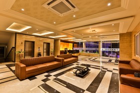 Hotel VBR Grand Inn