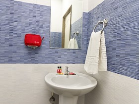 Hotel Venus Comforts by OYO Rooms