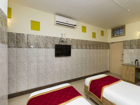 Hotel Venus Comforts by OYO Rooms
