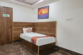Ira International by Fabhotel