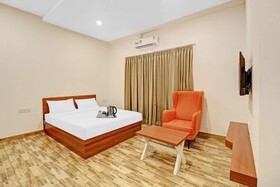 Iroomz Sri Udupi Park Suites Pmc