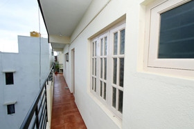 J J Palace By OYO Rooms