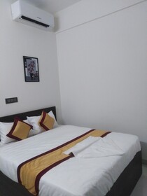 J K Inn Hotel by  Urban Express