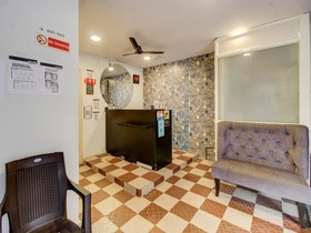 Kings Suites by OYO Rooms