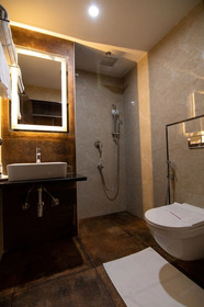 The Liverpool Hotel Red