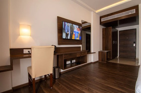 The Liverpool Hotel Red