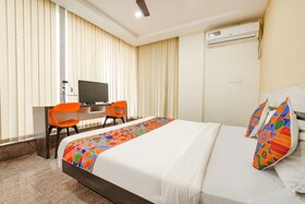 FabExpress Lutino Homes