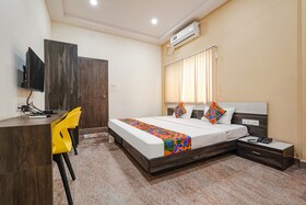 FabExpress Lutino Homes