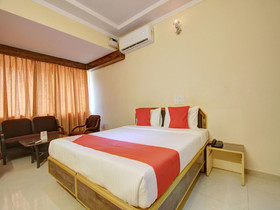 Majestic By OYO Rooms