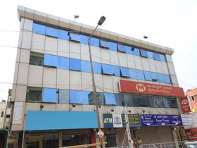 Majestic By OYO Rooms