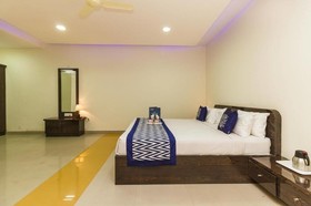 OYO Flagship 15444 Manasa Residency