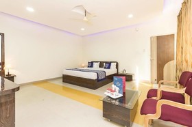 OYO Flagship 15444 Manasa Residency