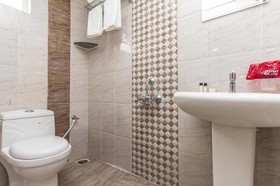 OYO Flagship 15444 Manasa Residency