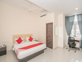 Maple Tree By OYO Rooms