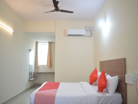 New Champion Residency by OYO Rooms