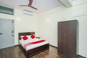 OYO 14430 Sunshine Grand