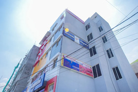 OYO 15111 Greencity Comforts