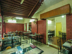 OYO 16661 E Foods