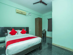 Golden Keys by OYO Rooms