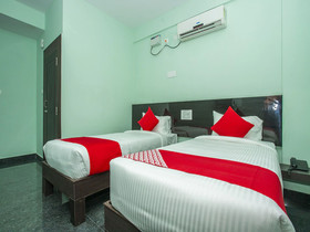 Golden Keys by OYO Rooms