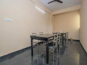 Golden Keys by OYO Rooms