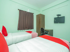 Golden Keys by OYO Rooms