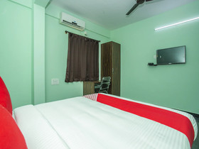 Golden Keys by OYO Rooms