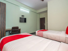 Golden Keys by OYO Rooms