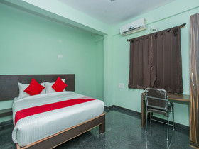 Golden Keys by OYO Rooms