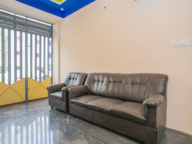 Golden Keys by OYO Rooms