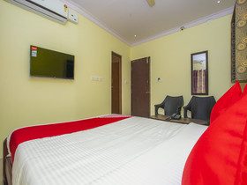OYO 19764 Malnad Grand Inn