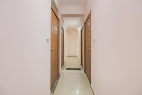 OYO 79181 Sri Dhanalakshmi Boarding & Lodging