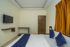 OYO Hotel Fiesta Grand