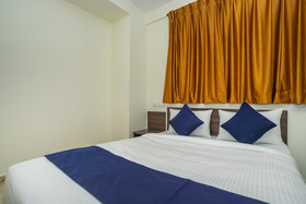 OYO Hotel Fiesta Grand