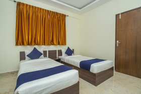OYO Hotel Fiesta Grand