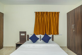 OYO Hotel Fiesta Grand