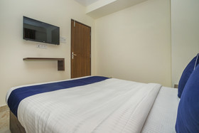 OYO Hotel Fiesta Grand